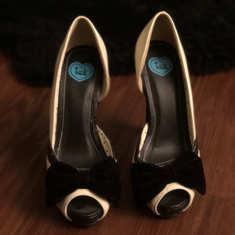 Pinup pumps - Picture 2 of 6